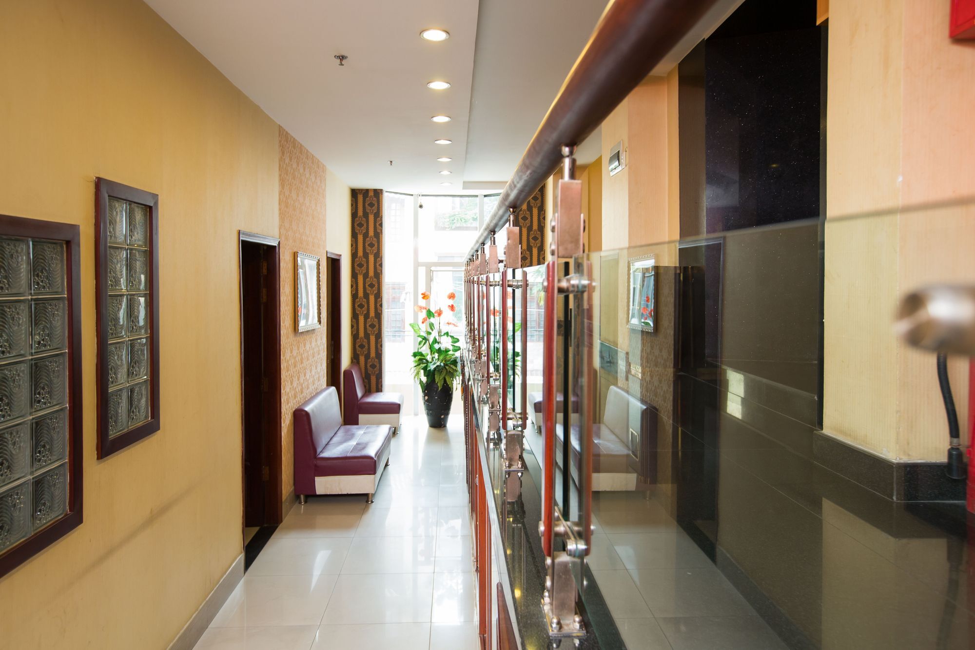 Khách sạn Hoa De Nhat