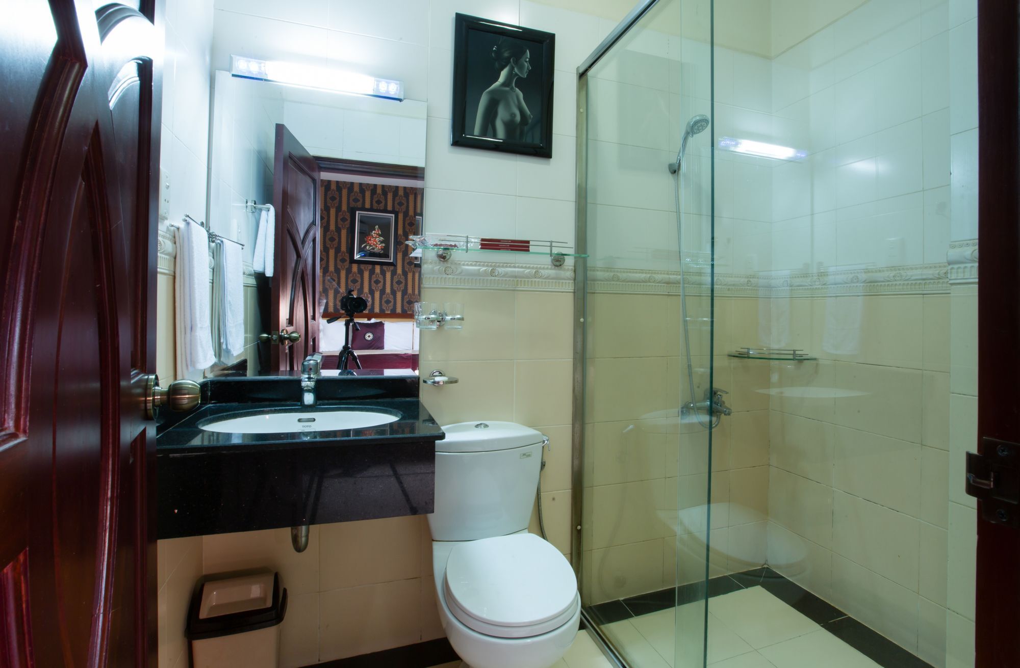 Khách sạn Hoa De Nhat